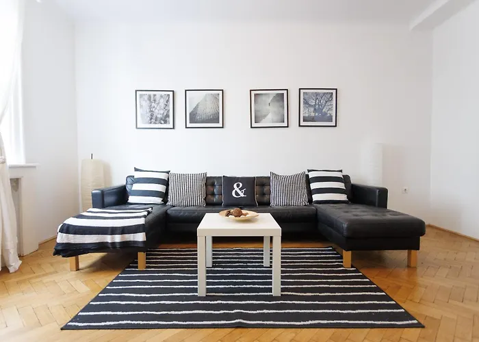 Appartement Operastreet Black&white